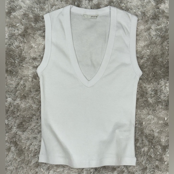 Zara White V-Neck Tank Top - Picture 1 of 4